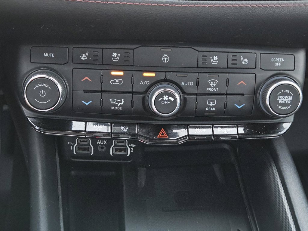Used 2022 Dodge Durango R/T w/ Blacktop Package RWD image 27