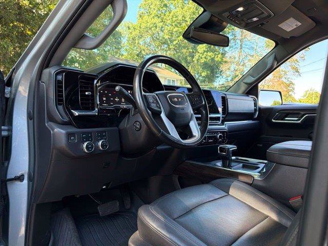 Used 2023 GMC Sierra 1500 SLT w/ SLT Premium Package AWD/4WD image 30
