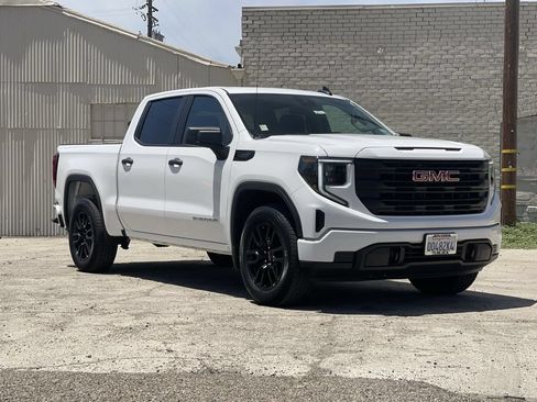 Used 2026 GMC Sierra 1500 Pro w/ Graphite Edition RWD image 1