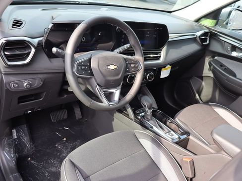 New 2026 Chevrolet TrailBlazer LT w/ Convenience Package FWD image 5