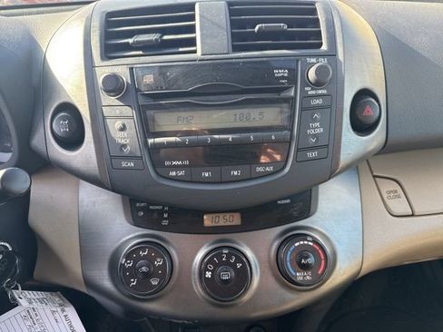 Used 2011 Toyota RAV4 4WD w/ Upgrade Value Pkg image 16