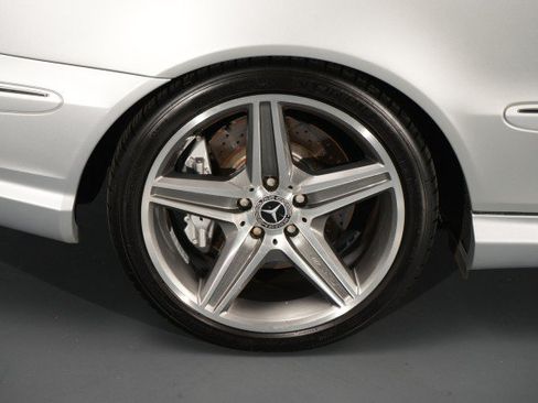 Used 2007 Mercedes-Benz CLK 63 AMG Cabriolet image 28