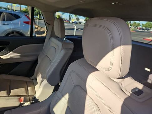 Used 2022 Lincoln Aviator Reserve w/ Equipment Group 201A RWD image 13