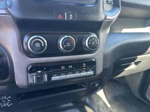 Used 2020 RAM 5500 Tradesman w/ Safety Group image 17