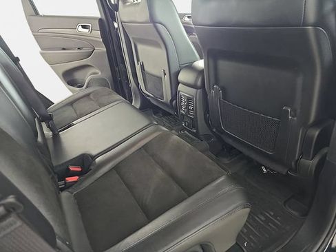 Used 2021 Jeep Grand Cherokee Laredo X AWD/4WD image 13