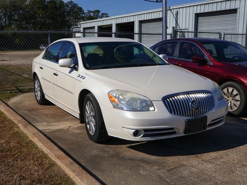 Used 2011 Buick Lucerne CXL image 7