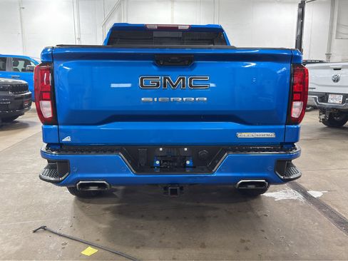 Used 2023 GMC Sierra 1500 Elevation w/ Elevation Premium Package AWD/4WD image 5