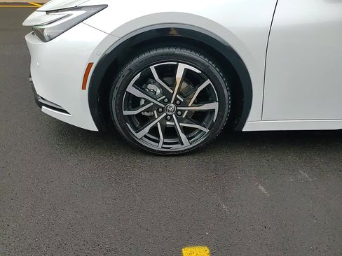 Used 2026 Toyota Prius XSE Premium w/ Limited Premium Package image 7