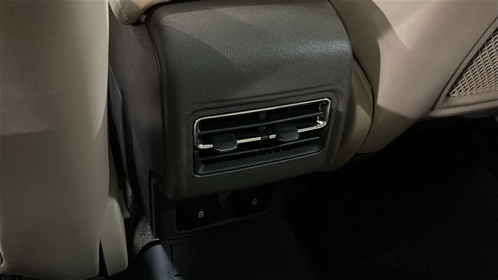 Used 2024 Lincoln Corsair AWD w/ Equipment Group 101A image 26