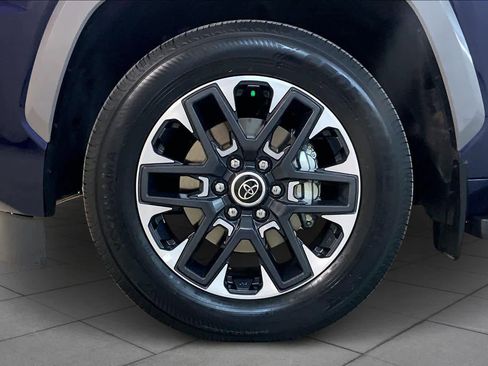 Used 2024 Toyota Sequoia Limited image 10