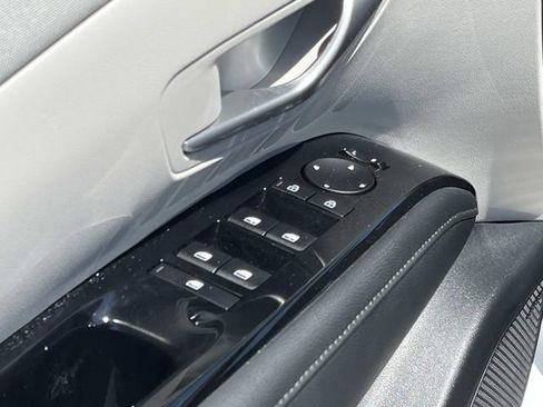 Used 2026 Hyundai Tucson Limited FWD image 25