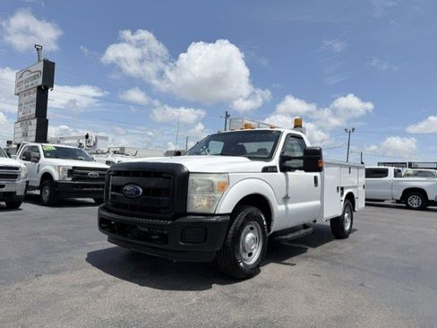 Used 2015 Ford F350 XL w/ Power Equipment Group RWD image 2
