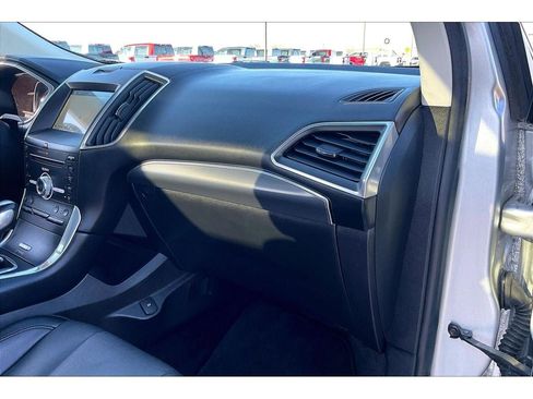 Used 2017 Ford Edge Titanium w/ Equipment Group 301A image 18
