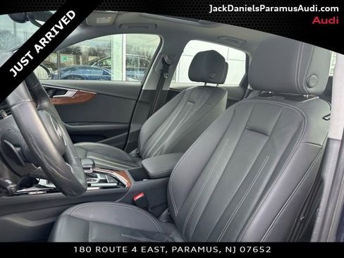 Used 2023 Audi A4 2.0T Premium w/ Convenience Package image 12