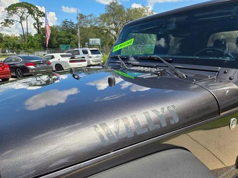 Used 2016 Jeep Wrangler Sport image 15