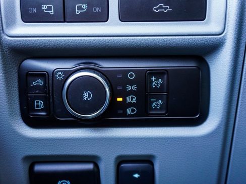 Used 2023 Ford F150 Limited image 22