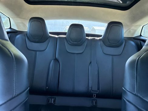 Used 2016 Tesla Model S RWD image 21