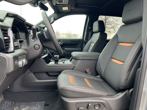 New 2026 GMC Sierra 1500 AT4 w/ AT4 Premium Package image 4
