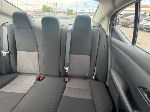 Used 2025 Nissan Sentra SV FWD image 35