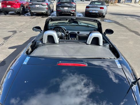 Used 2011 MAZDA MX-5 Miata Sport image 21