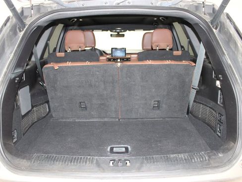 Used 2021 Lincoln Aviator Reserve w/ Equipment Group 201A AWD/4WD image 13