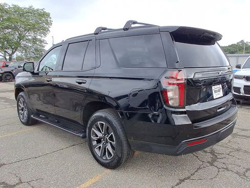 Used 2023 Chevrolet Tahoe Z71 w/ Luxury Package AWD/4WD image 28