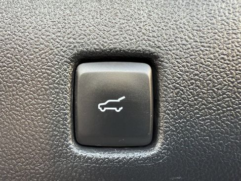 Used 2023 Ford Escape Active image 16