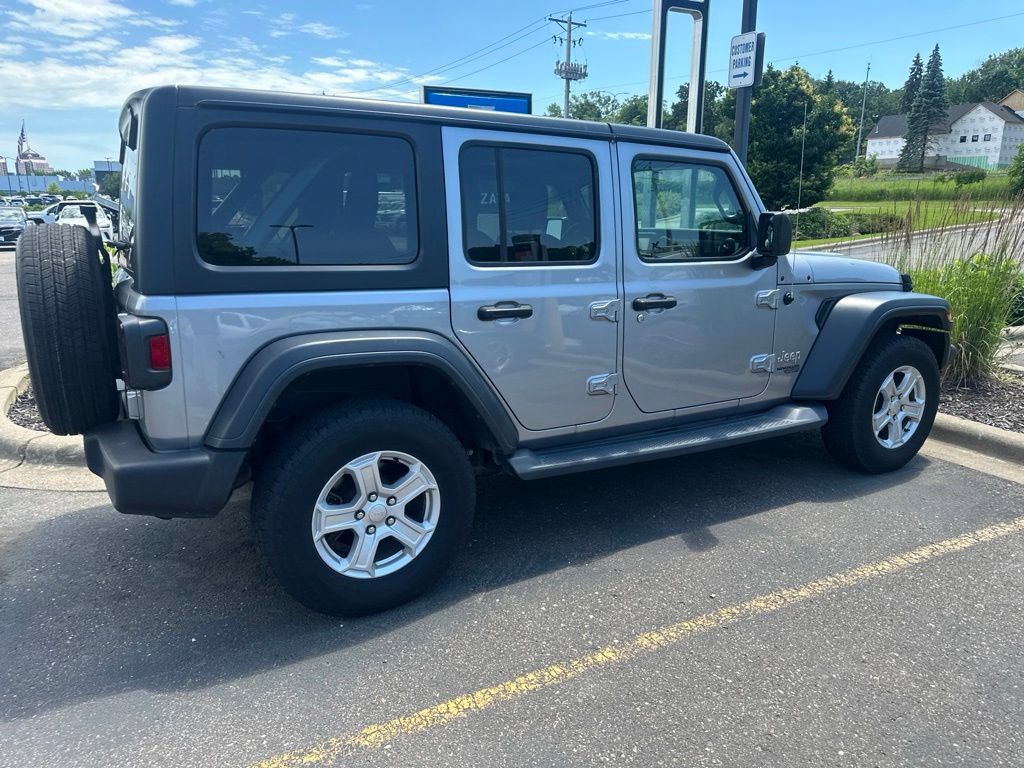 Used 2019 Jeep Wrangler Unlimited Sport S AWD/4WD image 5