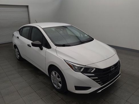 Used 2023 Nissan Versa S FWD image 13