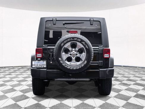 Used 2018 Jeep Wrangler Unlimited Sahara image 10