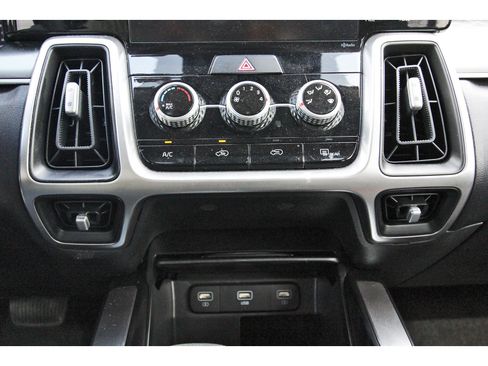 Used 2021 Kia Sorento LX FWD image 26