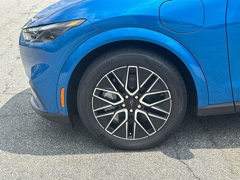 New 2025 Ford Mustang Mach-E Premium image 40