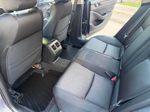 Used 2018 Honda Accord EX image 14