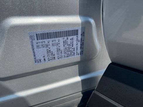 Used 2025 Nissan Rogue SV AWD/4WD image 30