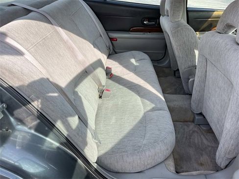 Used 2004 Buick Le Sabre Custom image 18