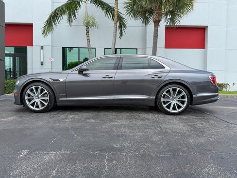 Used 2021 Bentley Flying Spur W12 AWD/4WD image 23