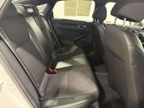 Used 2023 Honda Civic Sport image 9