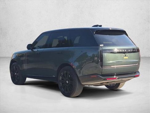 Used 2024 Land Rover Range Rover SE AWD/4WD image 6