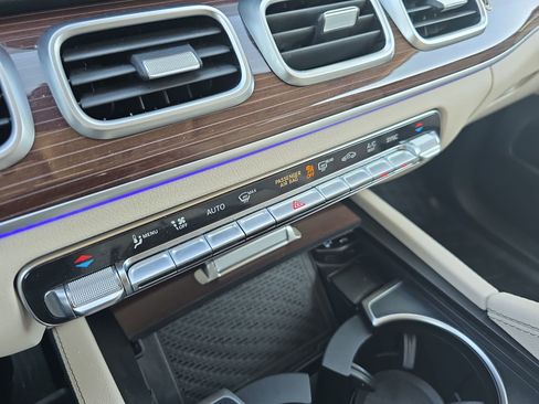 Used 2023 Mercedes-Benz GLE 350 4MATIC image 24