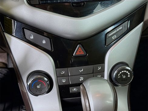 Used 2013 Chevrolet Cruze LT w/ Enhanced Safety Package image 17