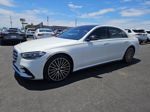 Used 2022 Mercedes-Benz S 500 4MATIC image 2