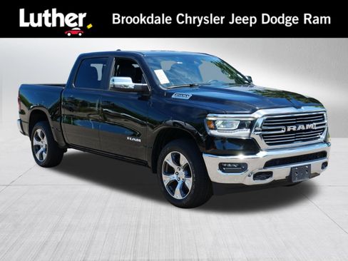 Used 2023 RAM 1500 Laramie AWD/4WD image 1