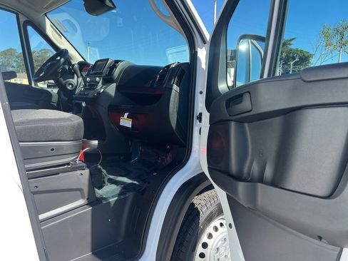 New 2026 RAM ProMaster 2500 w/ Convenience Group image 18
