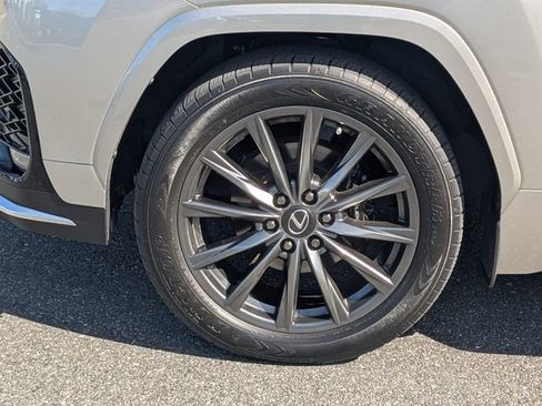 Used 2024 Lexus LX 600 F Sport image 10