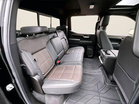 Used 2025 Chevrolet Silverado 1500 High Country w/ Midnight Edition image 25