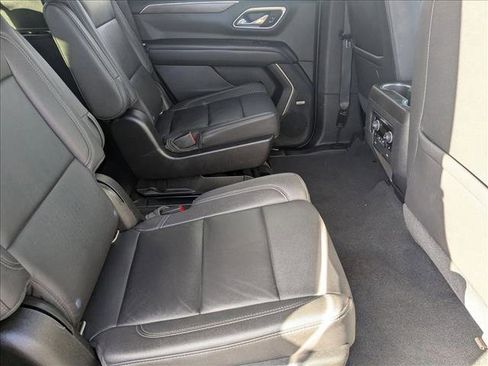 Used 2021 Chevrolet Tahoe LT w/ LT Signature Package image 19