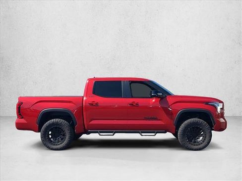 Used 2025 Toyota Tundra Limited AWD/4WD image 4