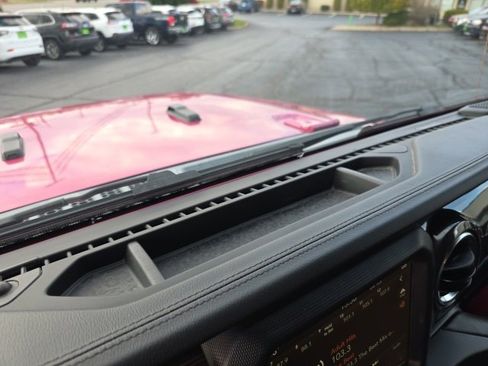 Used 2022 Jeep Wrangler Unlimited Sahara image 22