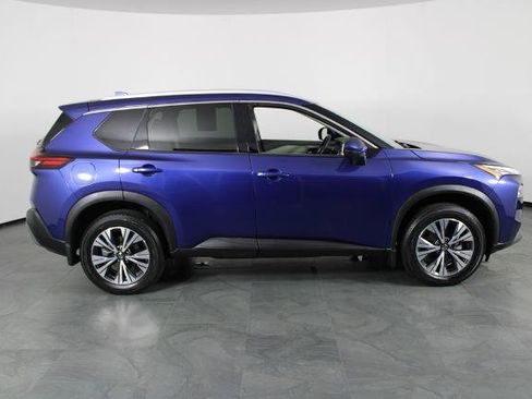 Certified 2021 Nissan Rogue SV w/ Premium Package FWD image 13