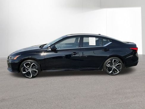 Certified 2024 Nissan Altima 2.5 SR image 4